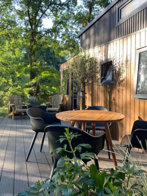 Tiny House Sur Terrain Boise A 10 Mn De La Mer Férel Exterior photo