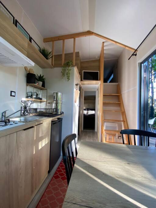 Tiny House Sur Terrain Boise A 10 Mn De La Mer Férel Exterior photo